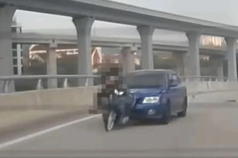 Motorcyclist killed in high-speed collision on SUKE expressway, dashcam video goes viral