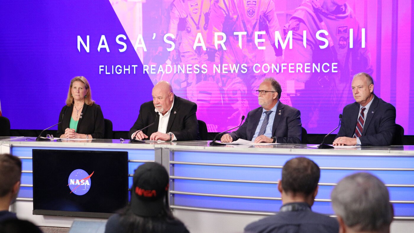 NASA sets Artemis II crewed moon mission launch for April 1 : NPR ...