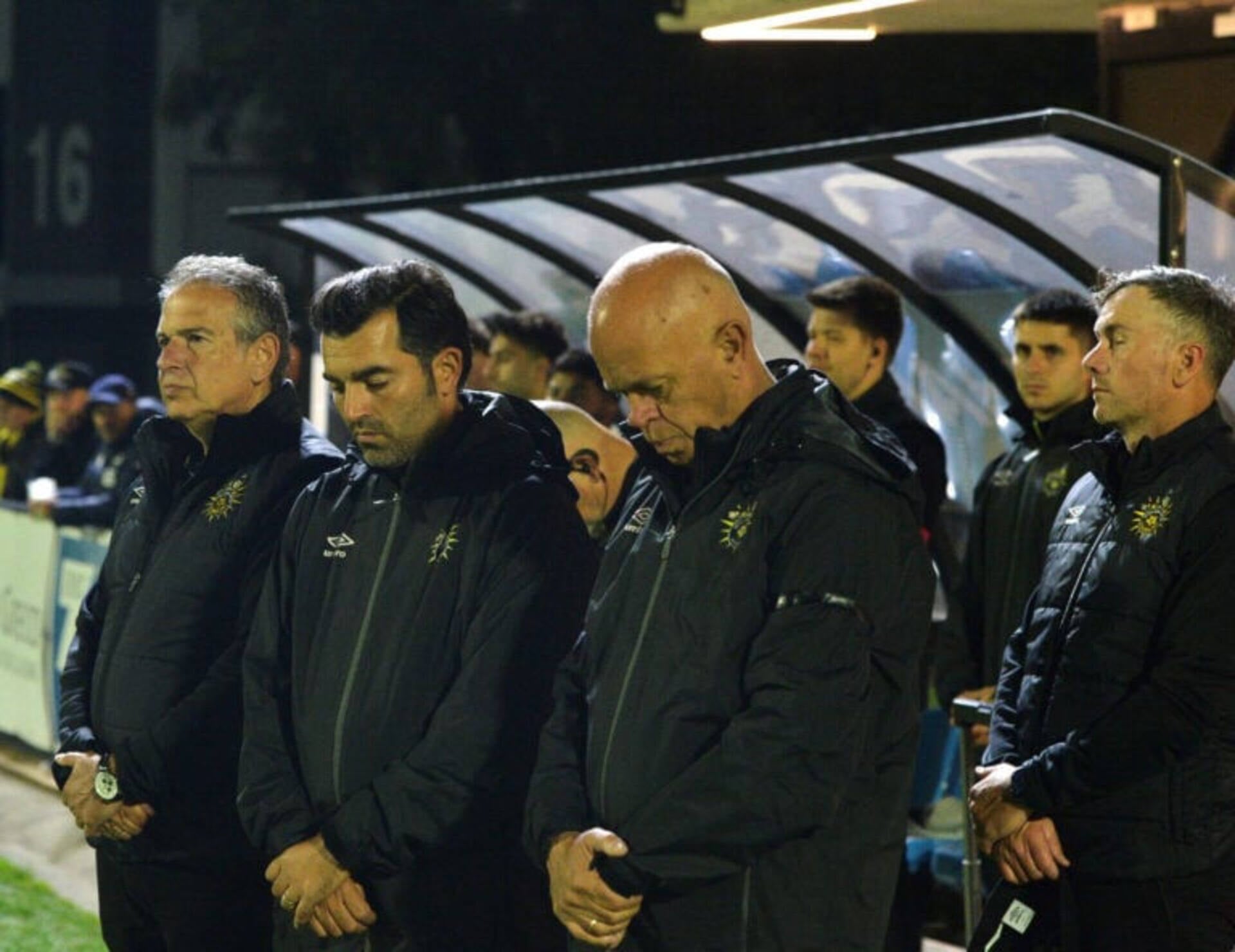 Oakleigh Cannons and Heidelberg United pay tribute to Dimitris Ionnas before Greek derby