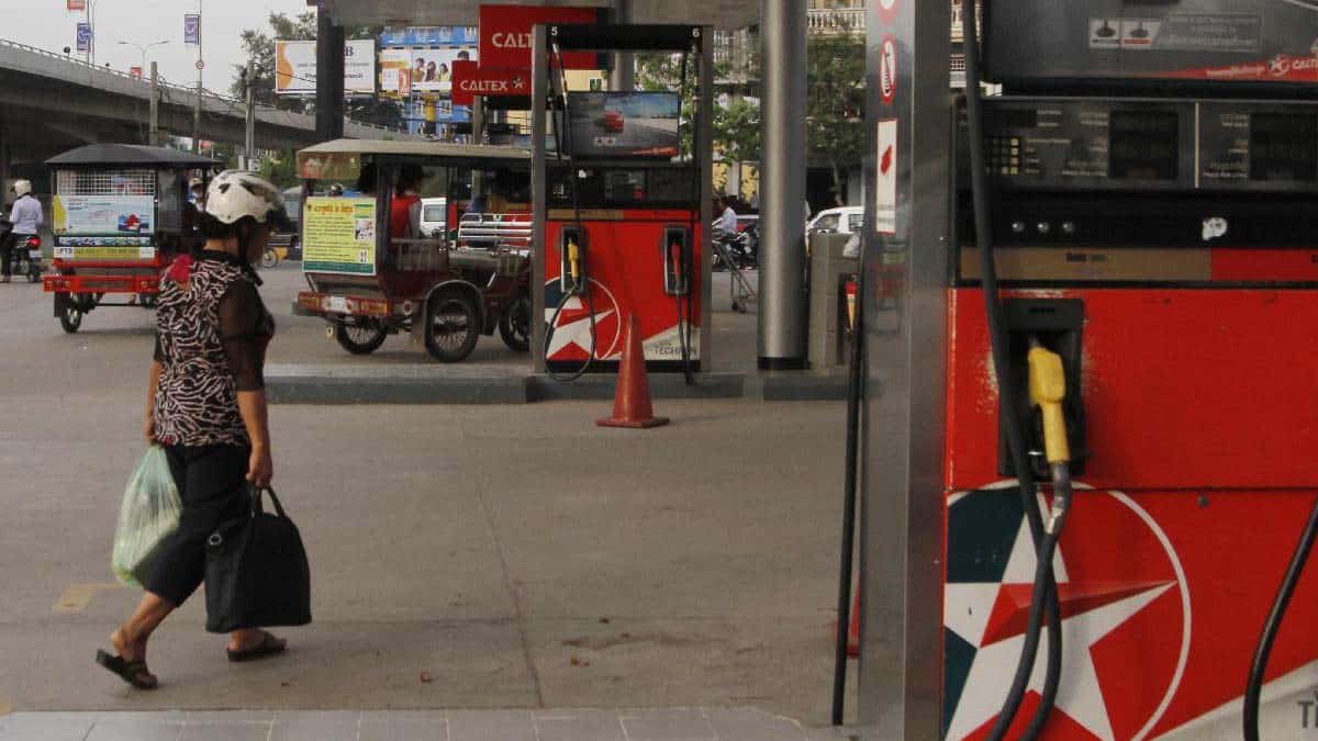 Opposition parties urge Cambodia to suspend fuel taxes to ease cost pressures