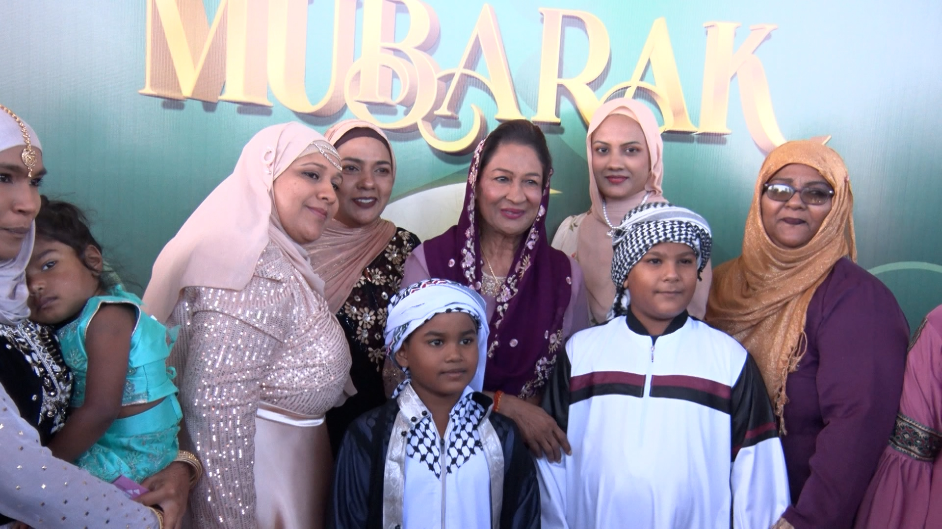 PM Urges Prayer & Charity Beyond Ramadan