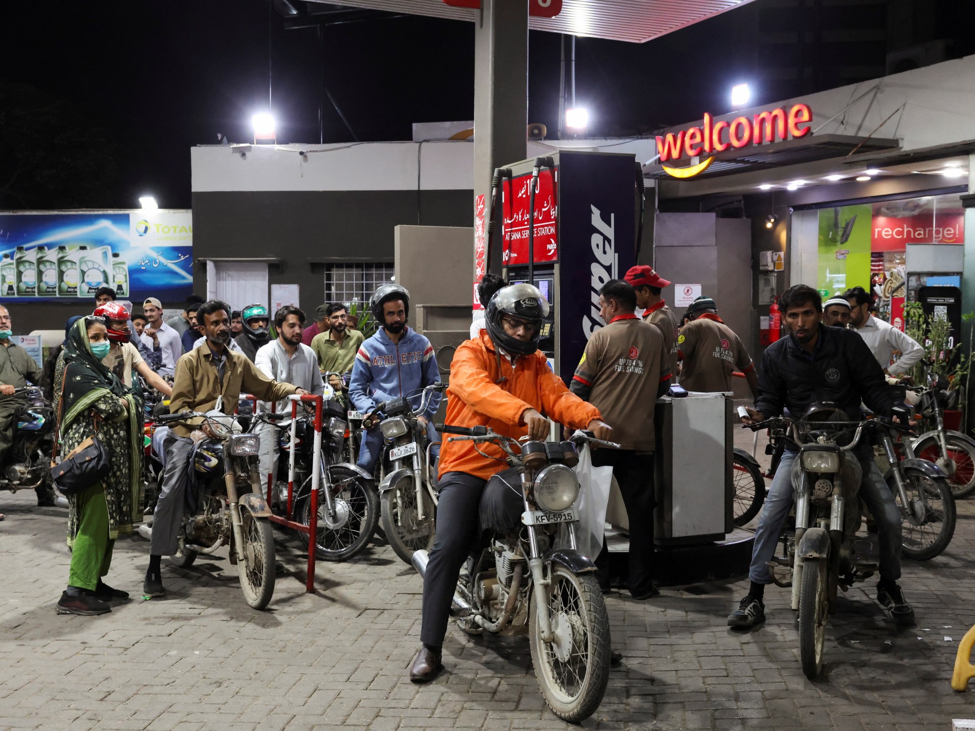 Pakistan orders sweeping austerity measures as Iran war triggers oil crisis | Oil and Gas News