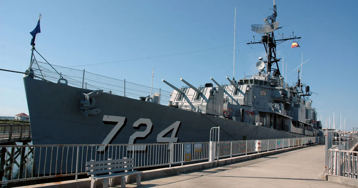 Patriots Point salutes its members