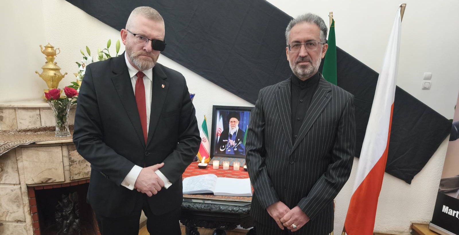 Polish far-right leader Braun visits Iranian embassy to sign book of condolence for Khamenei