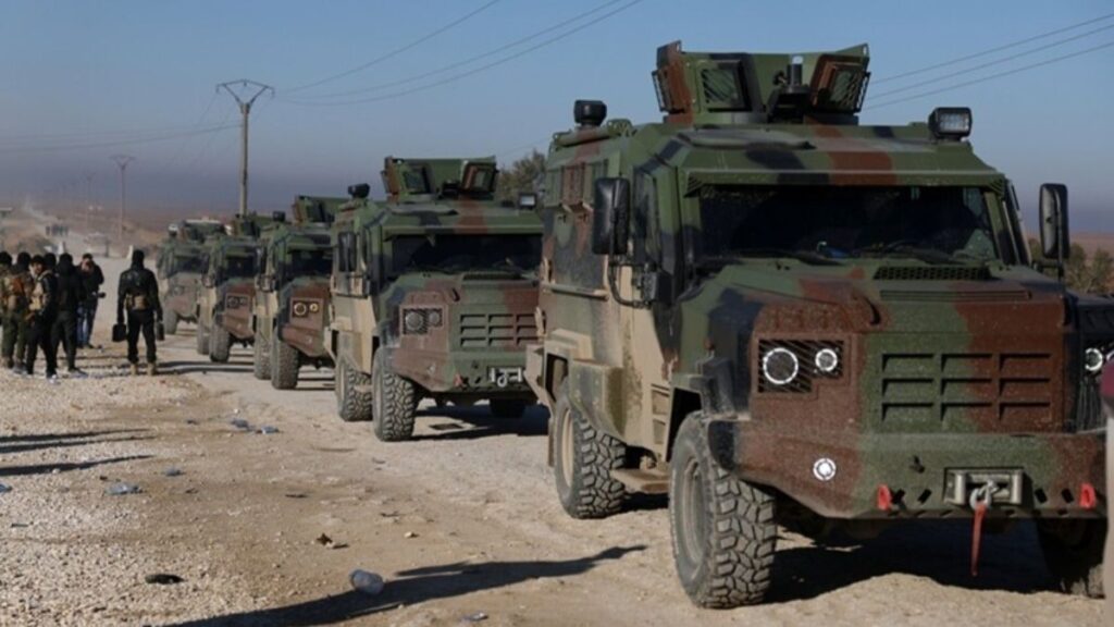 Syrian soldiers and military vehicles in the eastern regions, January 22, 2026 (AP)
