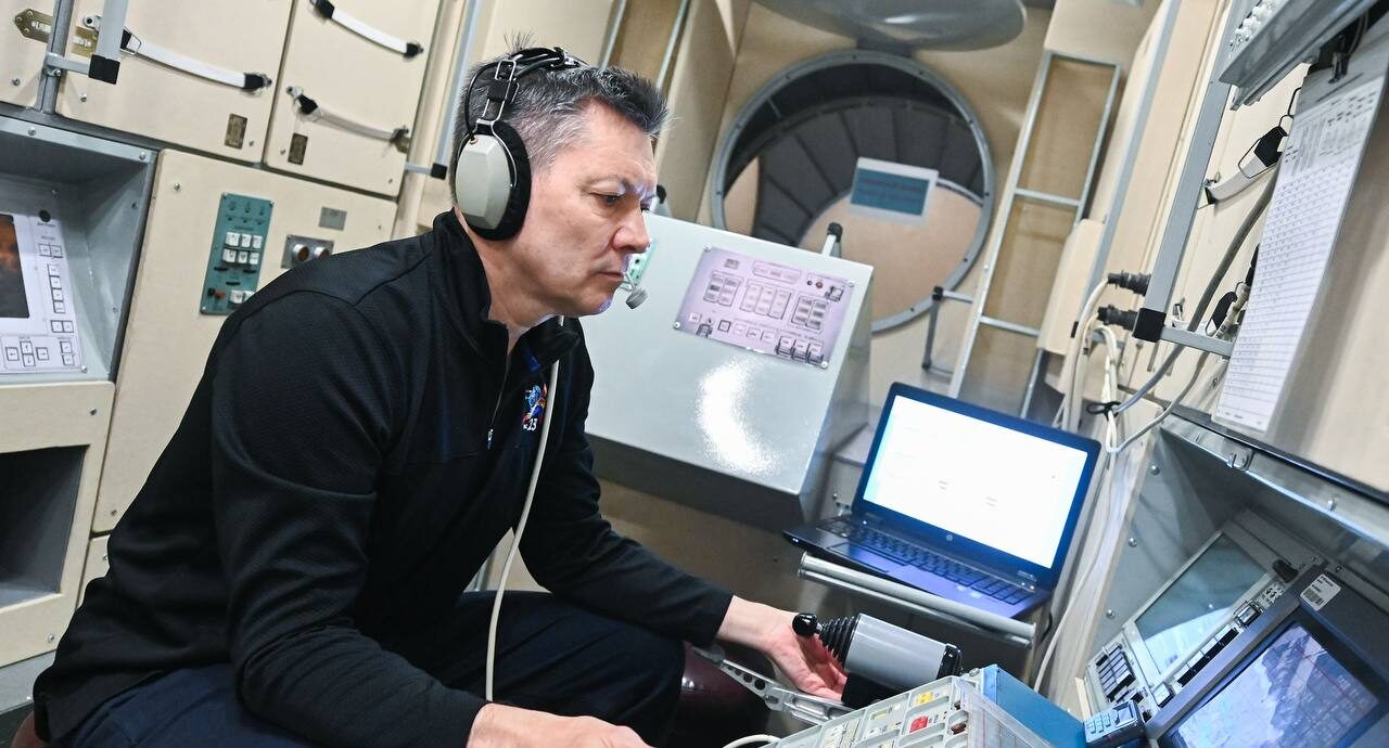 Russian Spacecraft Lifts Off from Repaired Launch Pad at Baikonur