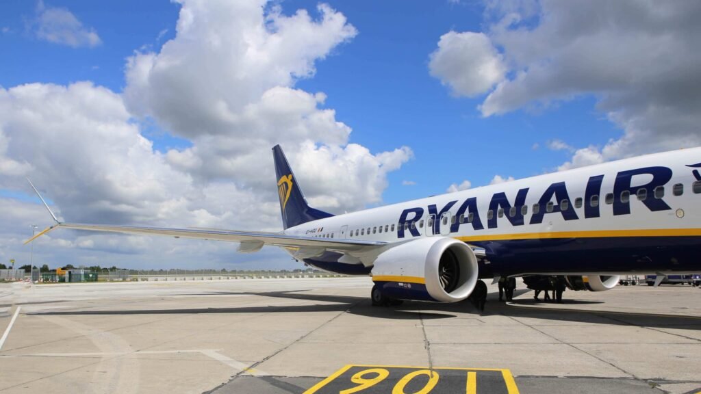 Ryanair expands Lithuania operations, plans to hire 200 staff