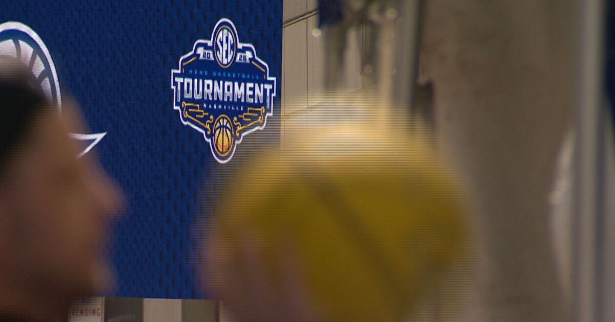 SEC Tournament fans take over Nashville's Lower Broadway