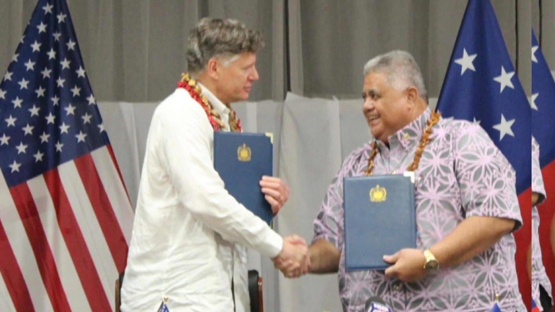 Samoa and the United States Sign an Open Skies Agreement