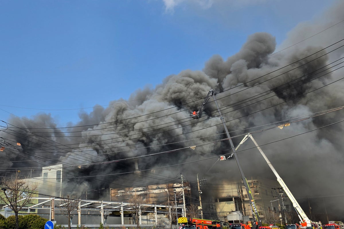 South Korean officials investigate what caused massive factory fire that killed 14
