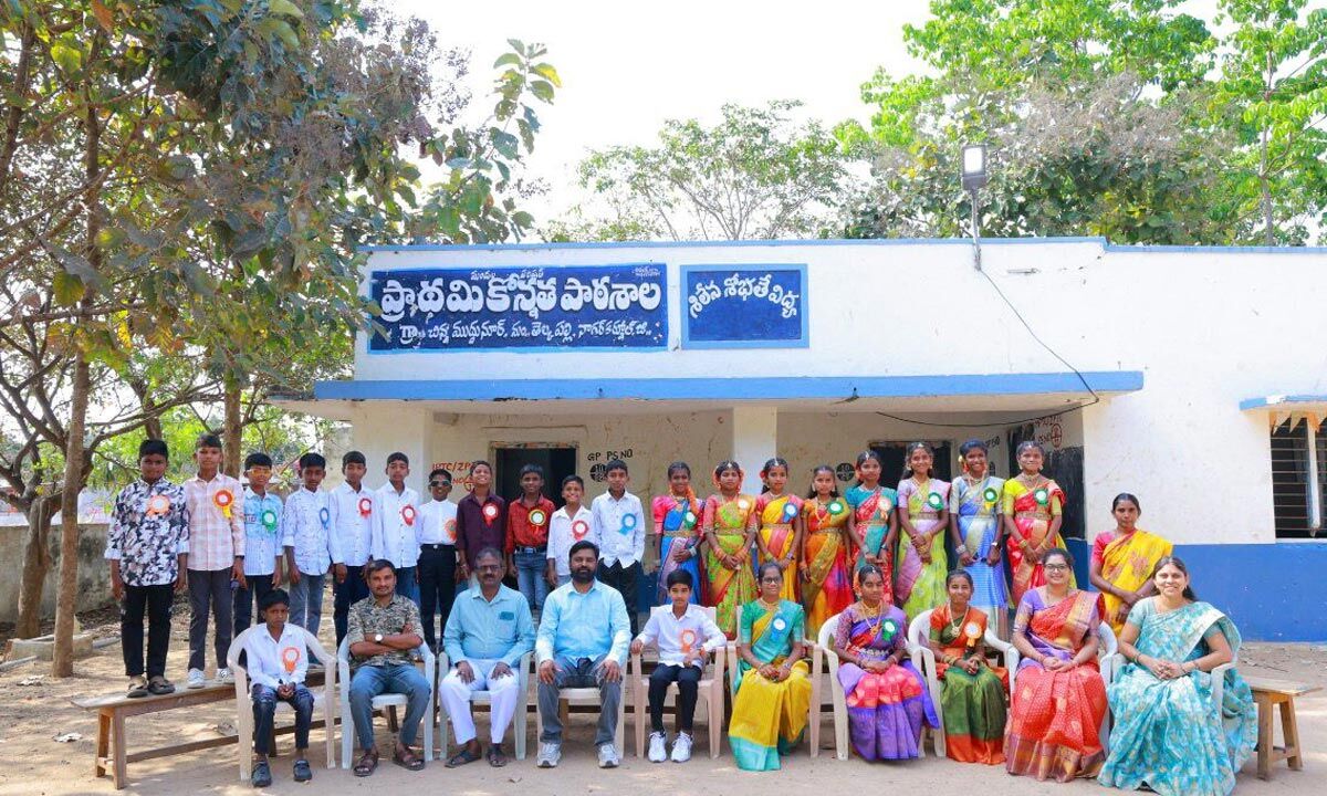 Students Take Charge as Officials on Self-Governance Day