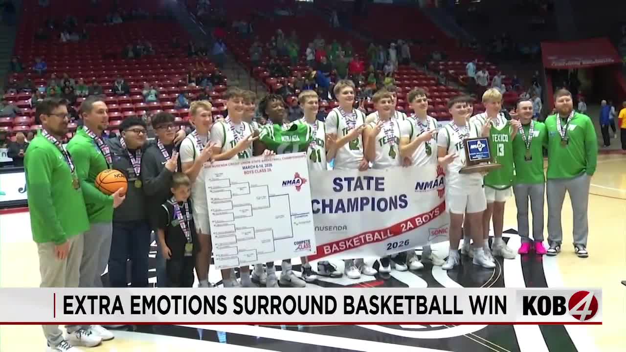 Win Classmate Texico team honors classmate killed in crash with state championship ...