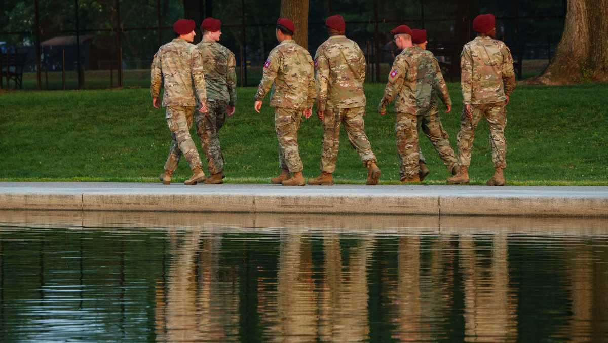 US to send around 1,000 troops from 82nd Airborne Division to the Mideast