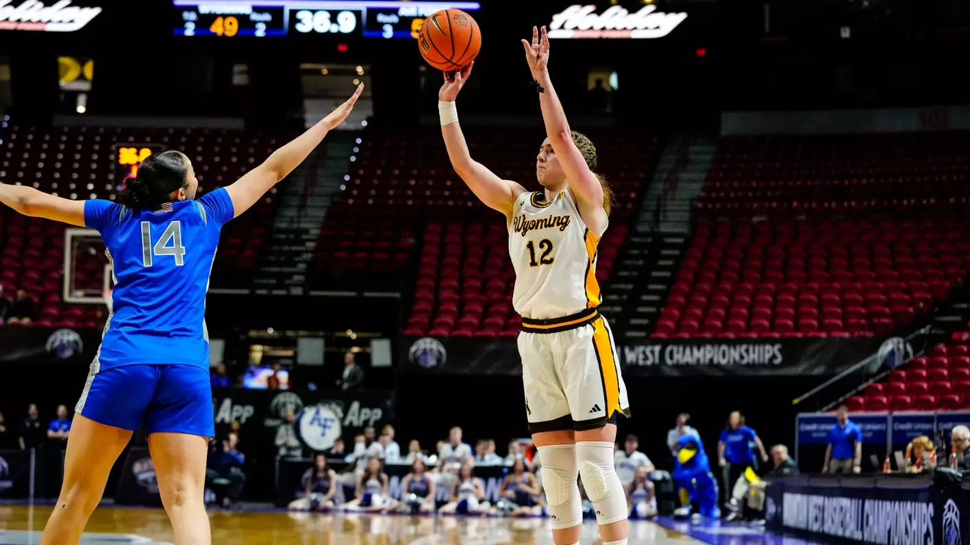 UW's Pedersen named finalist for 2026 Lilly Women's College All-Star Game