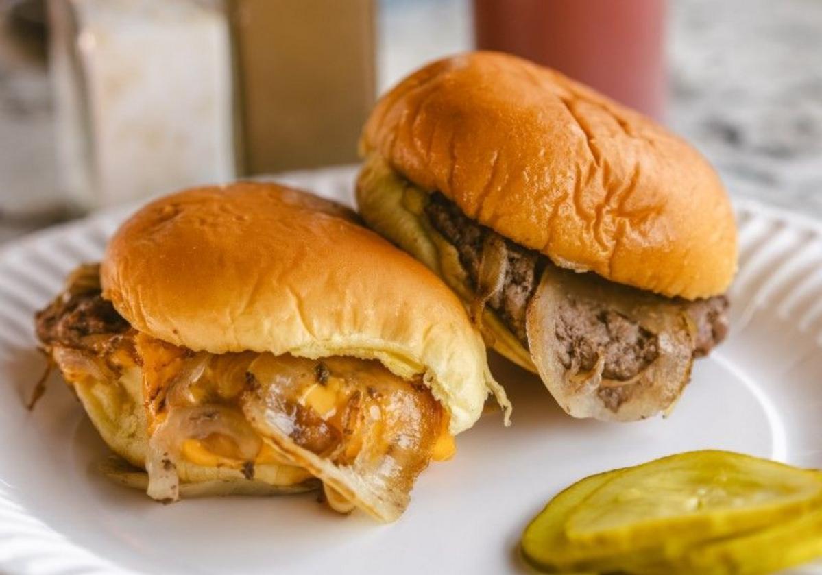 White Manna in Hackensack named Best Burger Joint in NJ