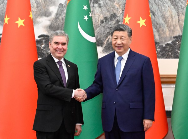 Xi Jinping and Berdymuhamedov Sr. Discuss Expansion of China-Turkmenistan Partnership