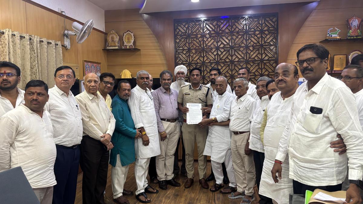 50 Hindu leaders seek thorough probe into Love Jihad cases