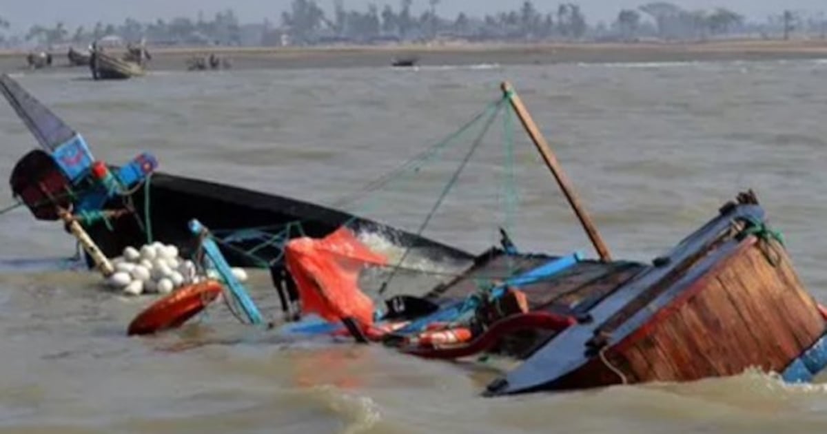 Canoe carrying about 35 passengers capsizes on river in Uganda