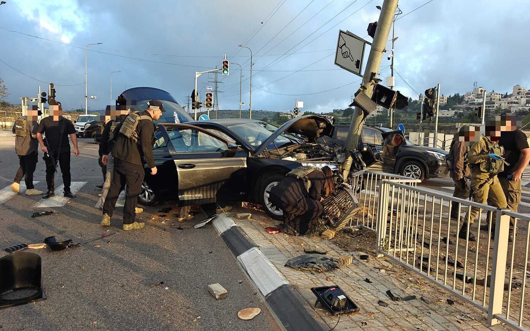 Car said to belong to minister's security detail strikes and kills Palestinian teen