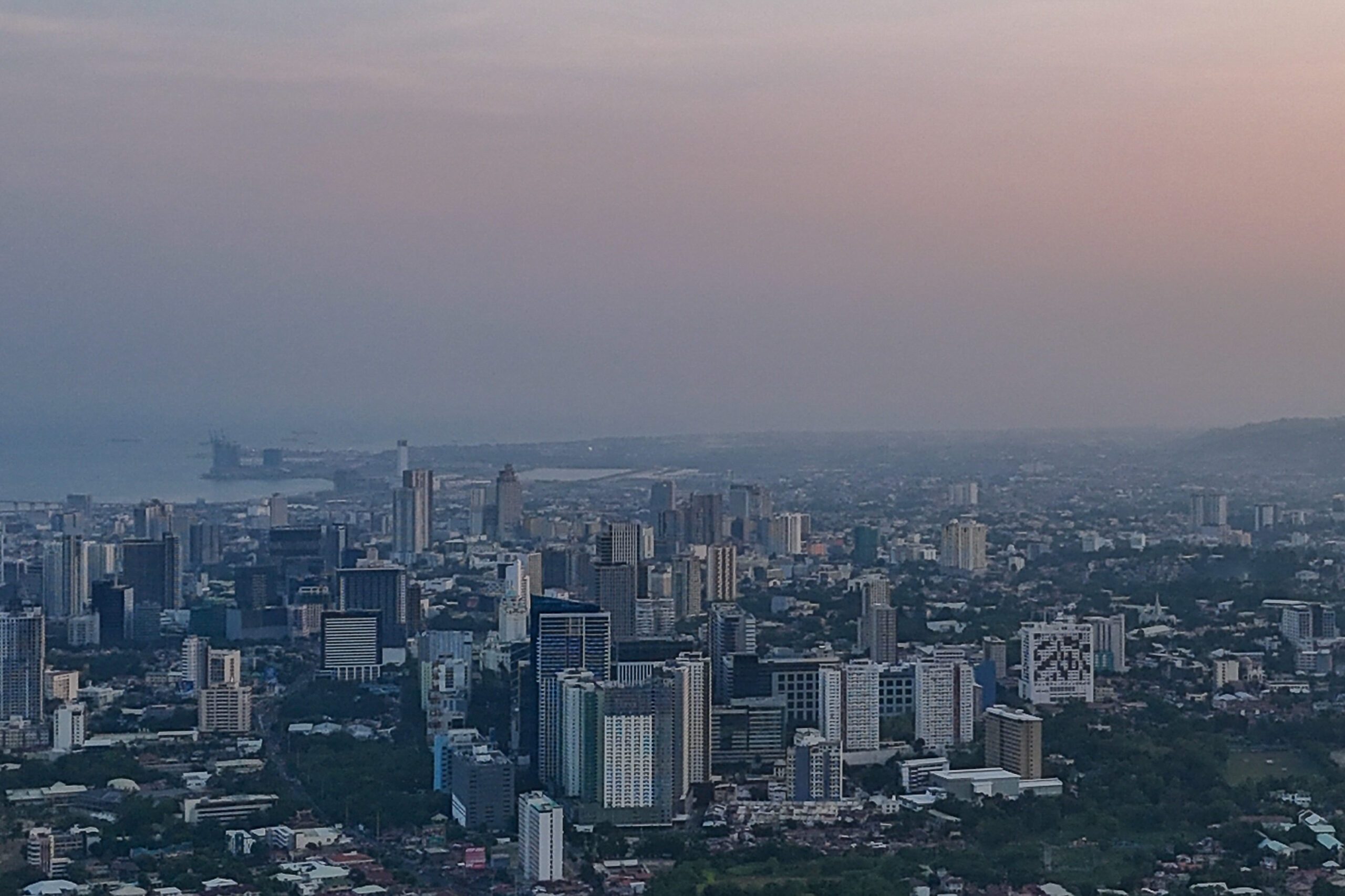 DENR: Cebu haze poses ‘significant’ health risks to residents