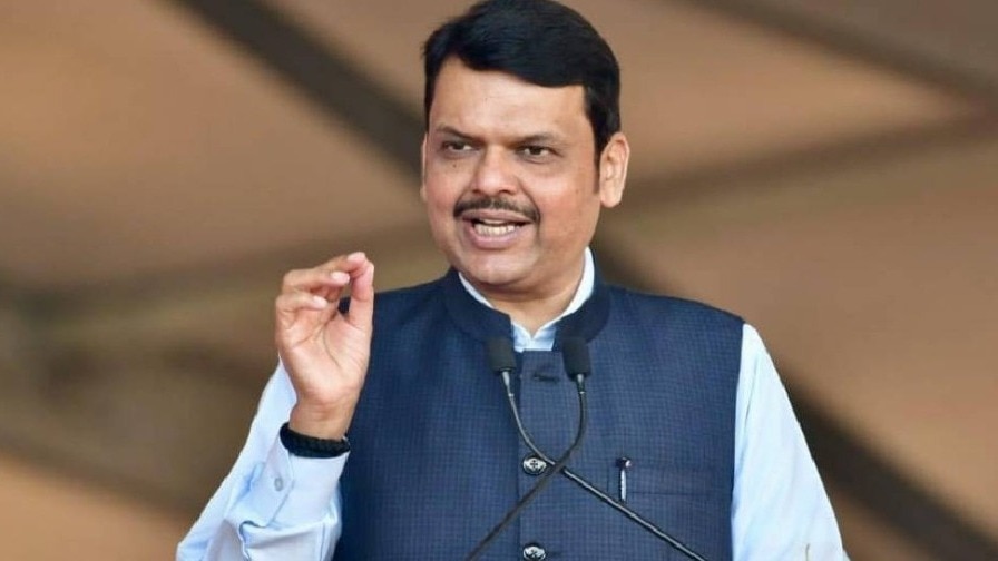 Congress may remove Rahul Gandhi as he isn't winning: Devendra Fadnavis