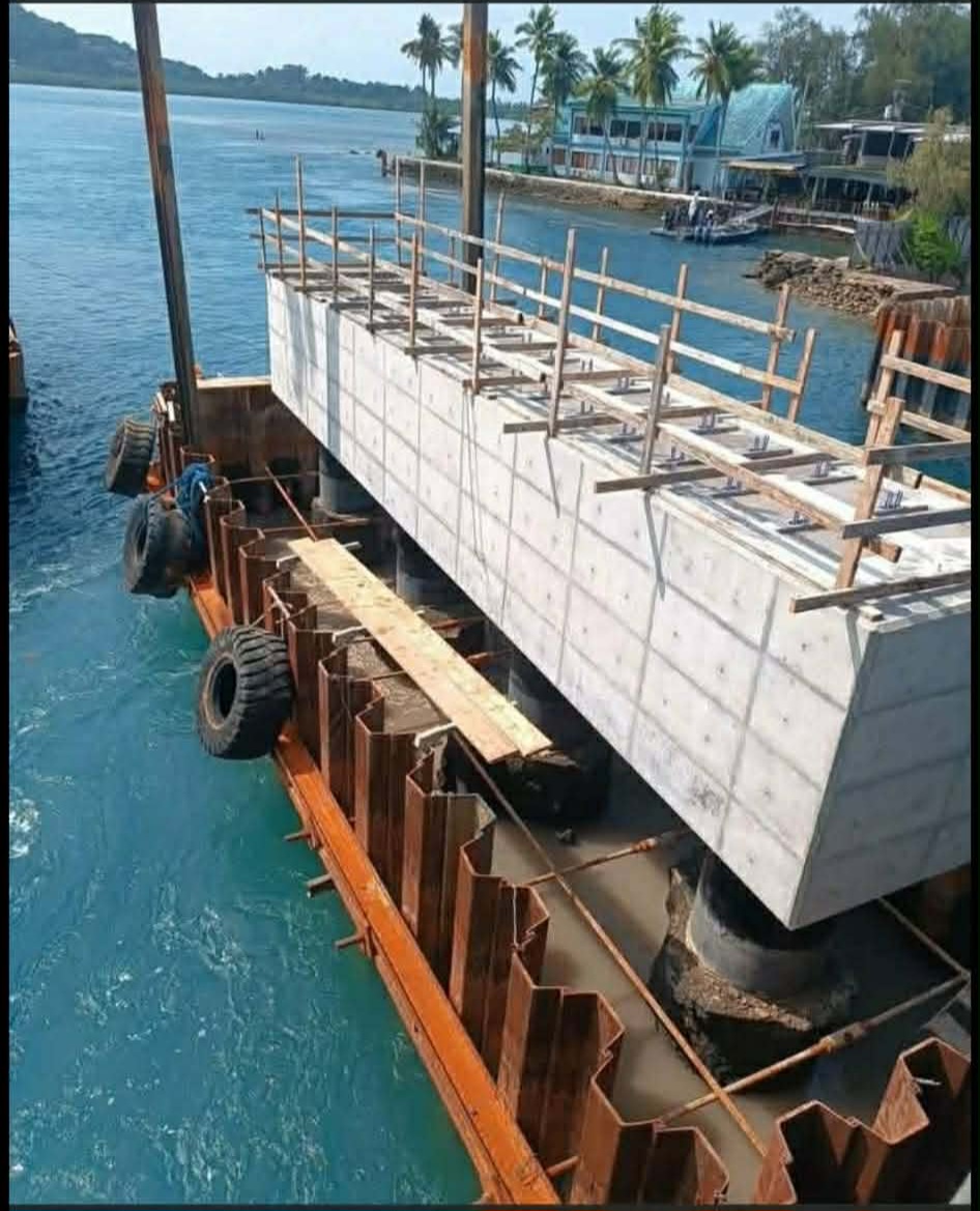 Construction Worker Missing, Presumed Dead in Minatobashi Bridge Incident