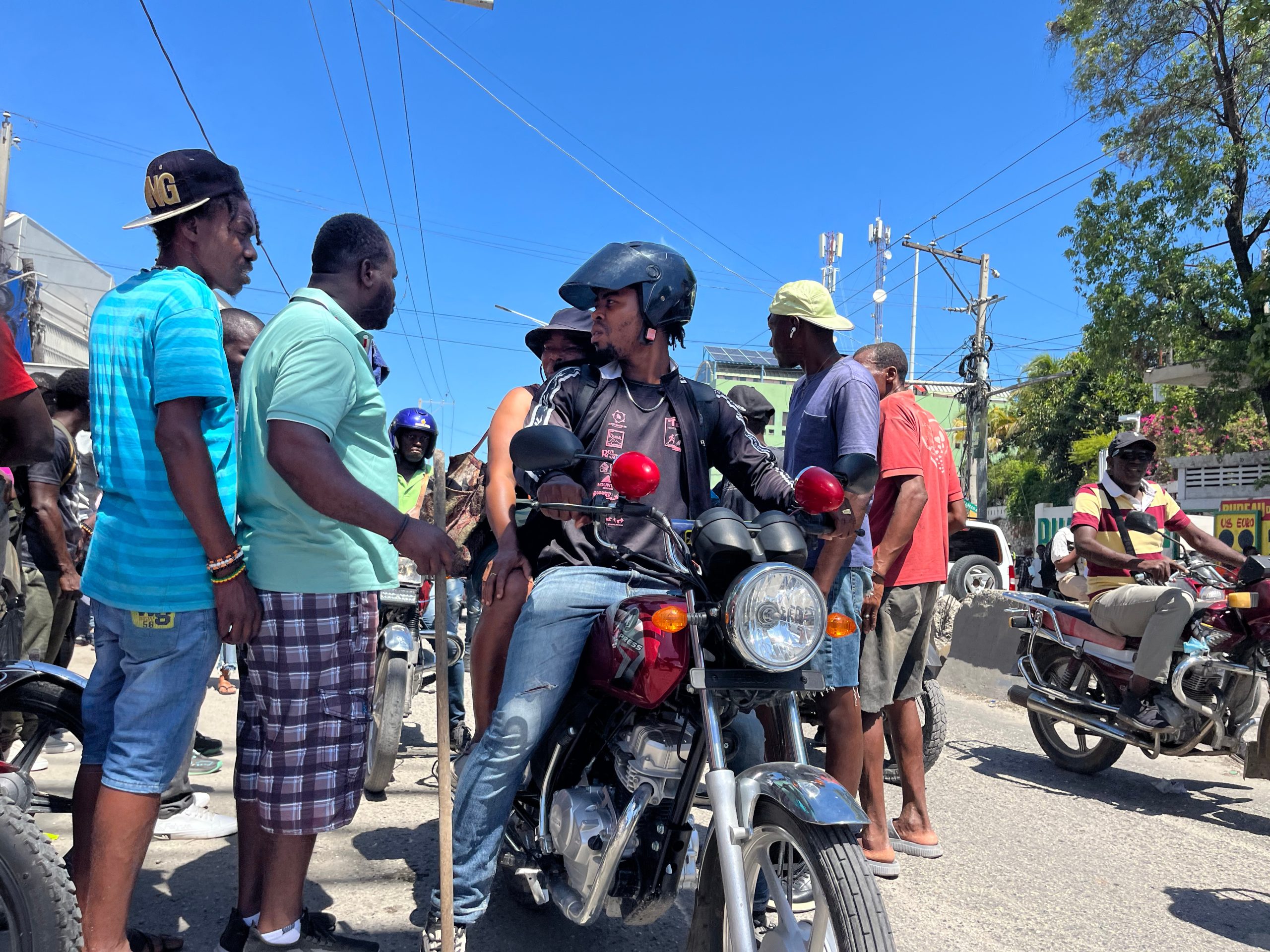 Fuel price protests paralyze traffic in part of Port-au-Prince
