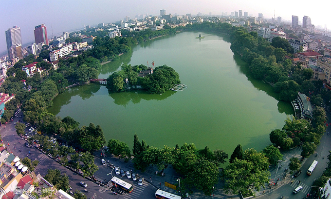 Hanoi to trial weekend gasoline motorbike ban in core zone
