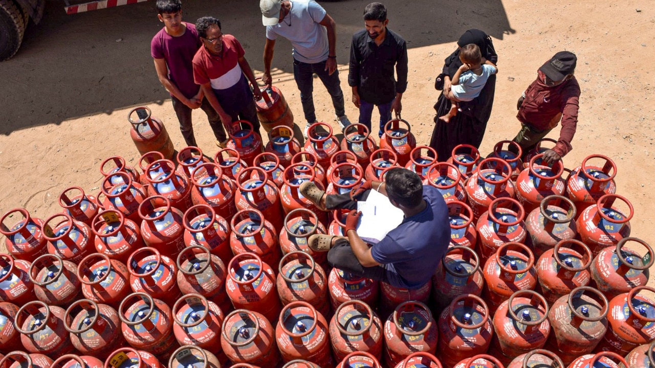 India LPG Crisis: 40-day wait for gas cylinder to 2-day delivery: A reality check across 12 states