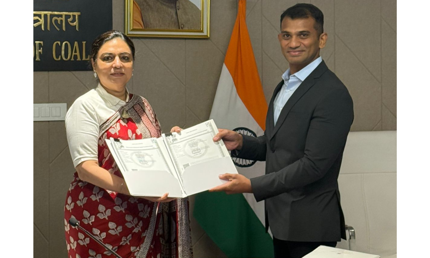 India Signs First Commercial Coal Mine Deals with UCG Provisions