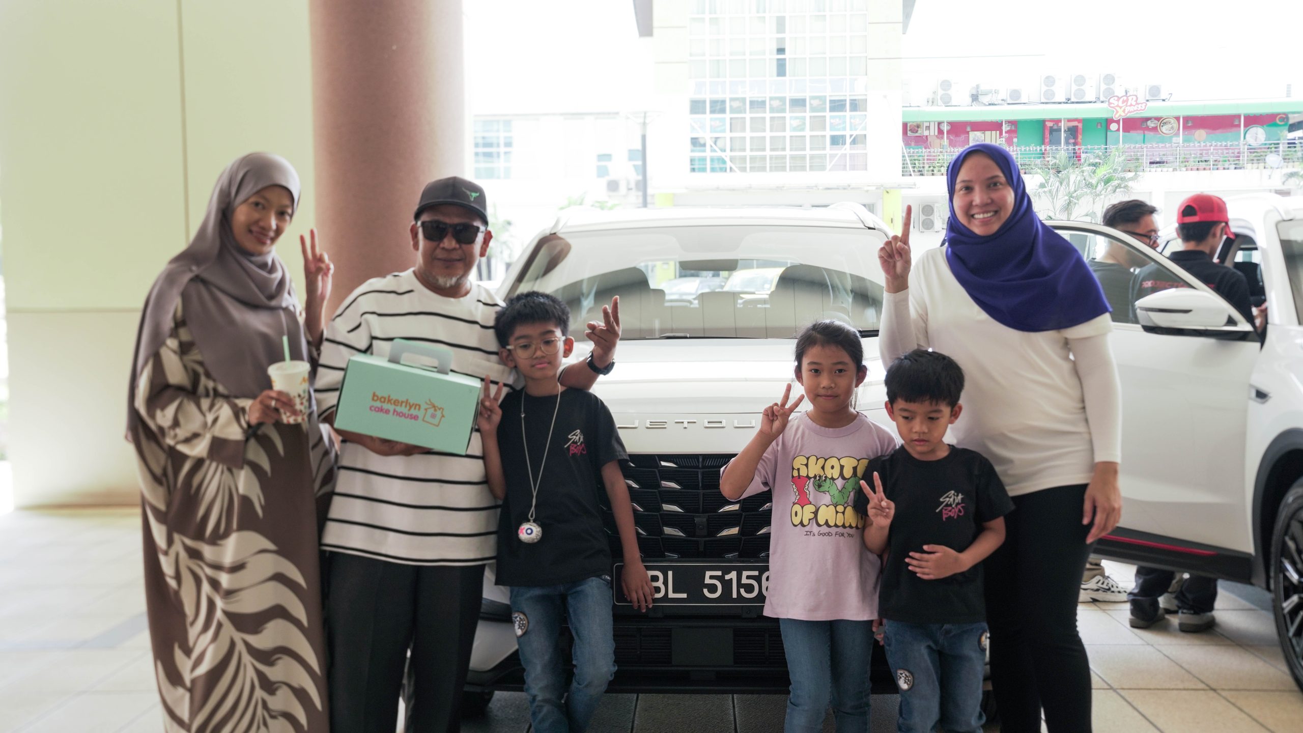 Jetour Brunei celebrates 17 X70 Plus deliveries
