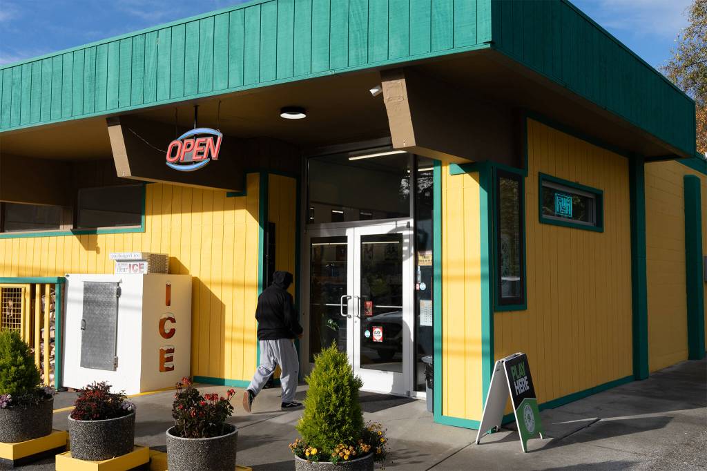 A man walks into the Soundview Deli on Monday, Nov. 18, 2024 in Everett, Washington. (Will Geschke/The Herald)