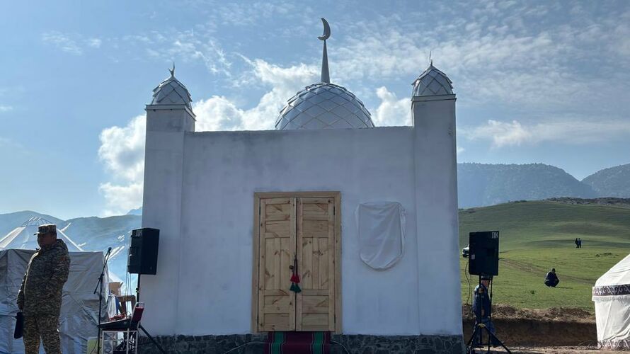 Mausoleum for Hero of Kyrgyzstan Iskhak Razzakov built in Sulyukta -