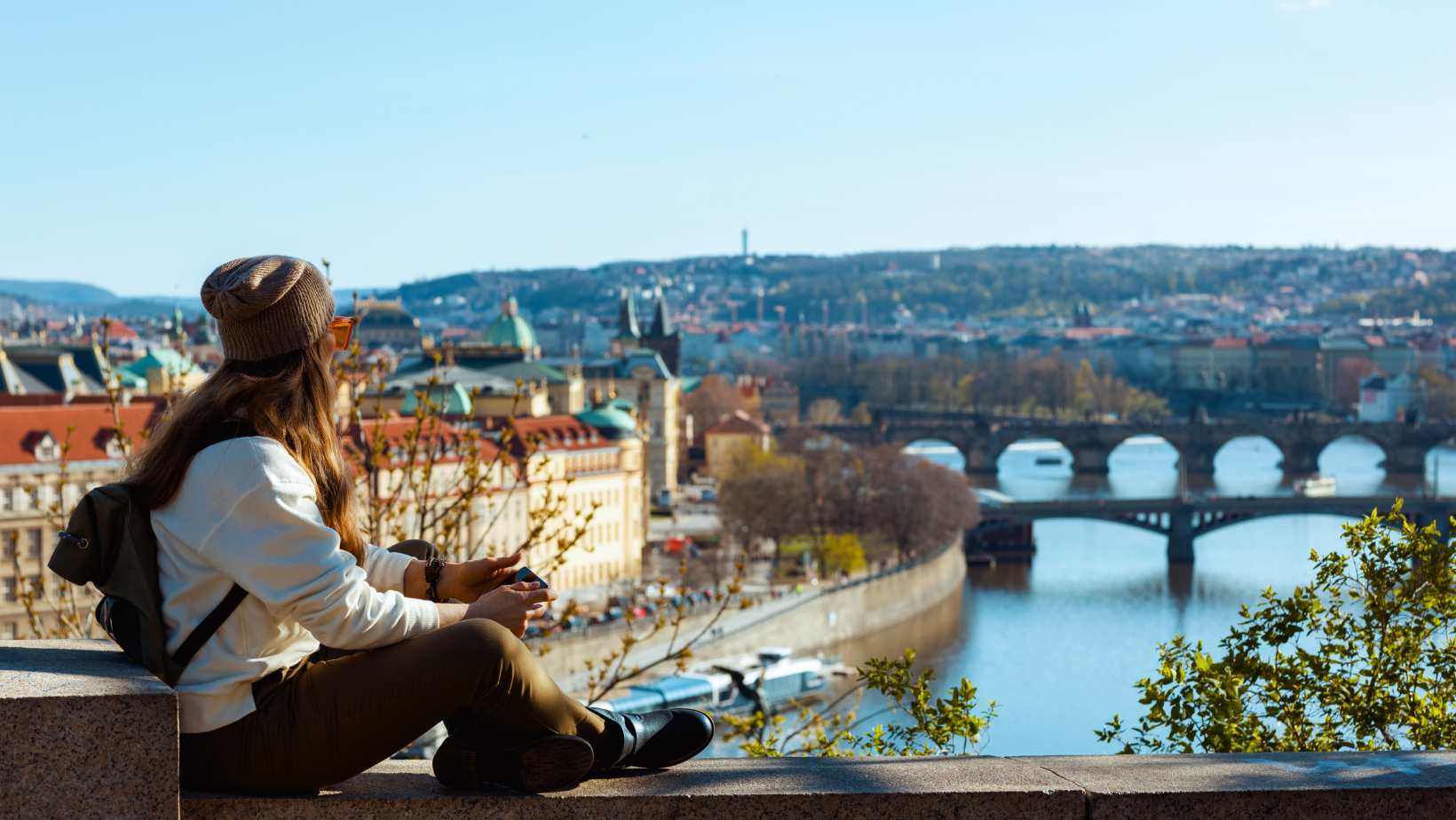 Minimum Decent Wage in Czechia is Now CZK 48,336 in 2025, Says Study