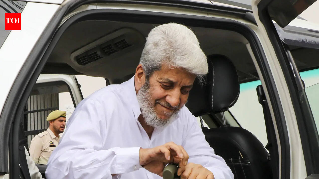 NIA court extends separatist Shabir Shah’s custody in 1996 mob violence case till May 6 | India News