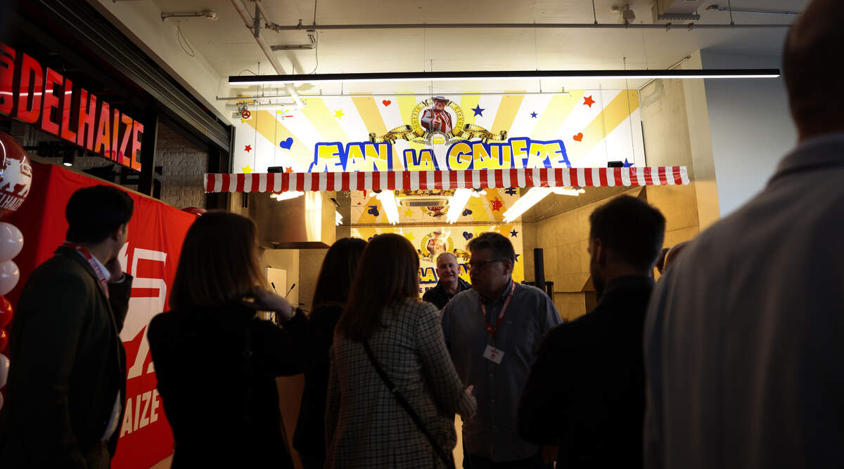 From the opening of Niederkorn Mall’s first stage. Jean la Gaufre and Delhaize make an unlikely, but powerful team