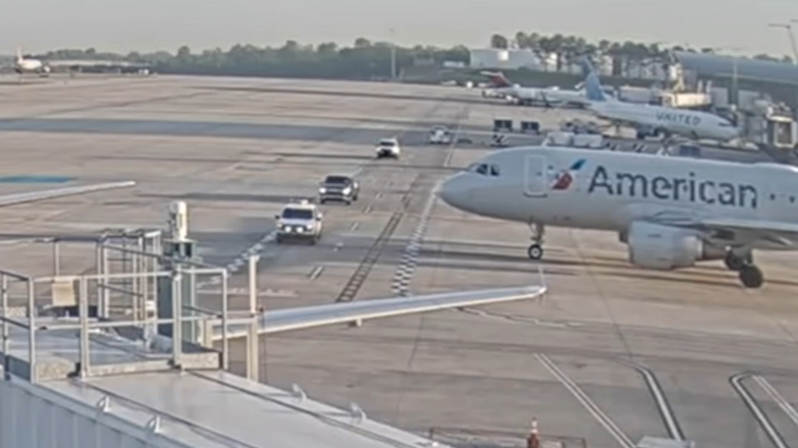 New video shows close call between plane, vehicle at Charlotte Douglas International Airport