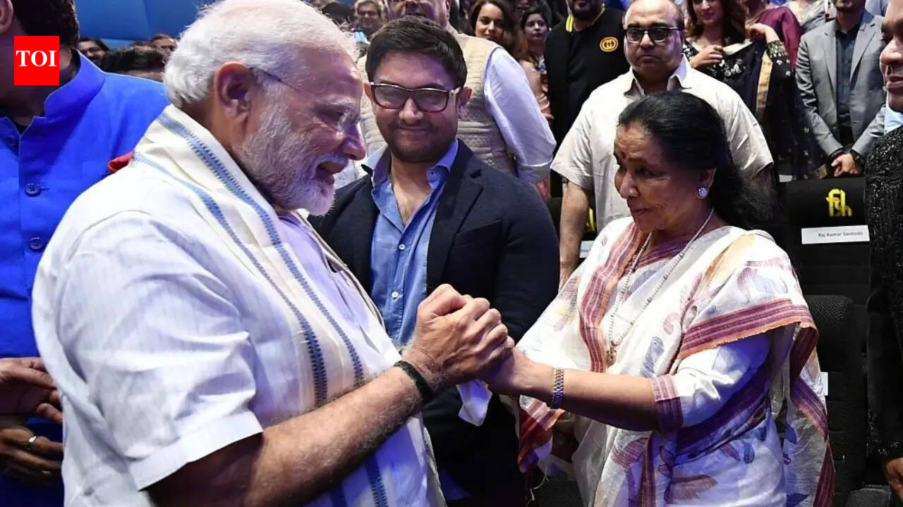 PM Narendra Modi pays tribute to Asha Bhosle, deeply saddened by her demise: 'Will cherish the interactions I’ve had with her' | Hindi Movie News