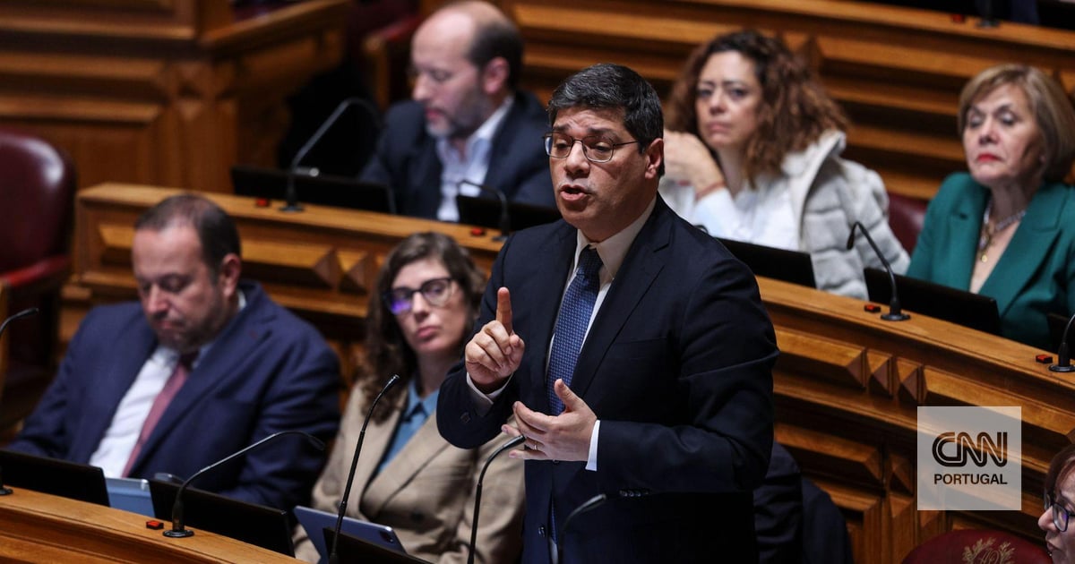 PS quer que Governo envie ao parlamento contrato com empresa que "pode vir a criar um ranking" de jornalistas