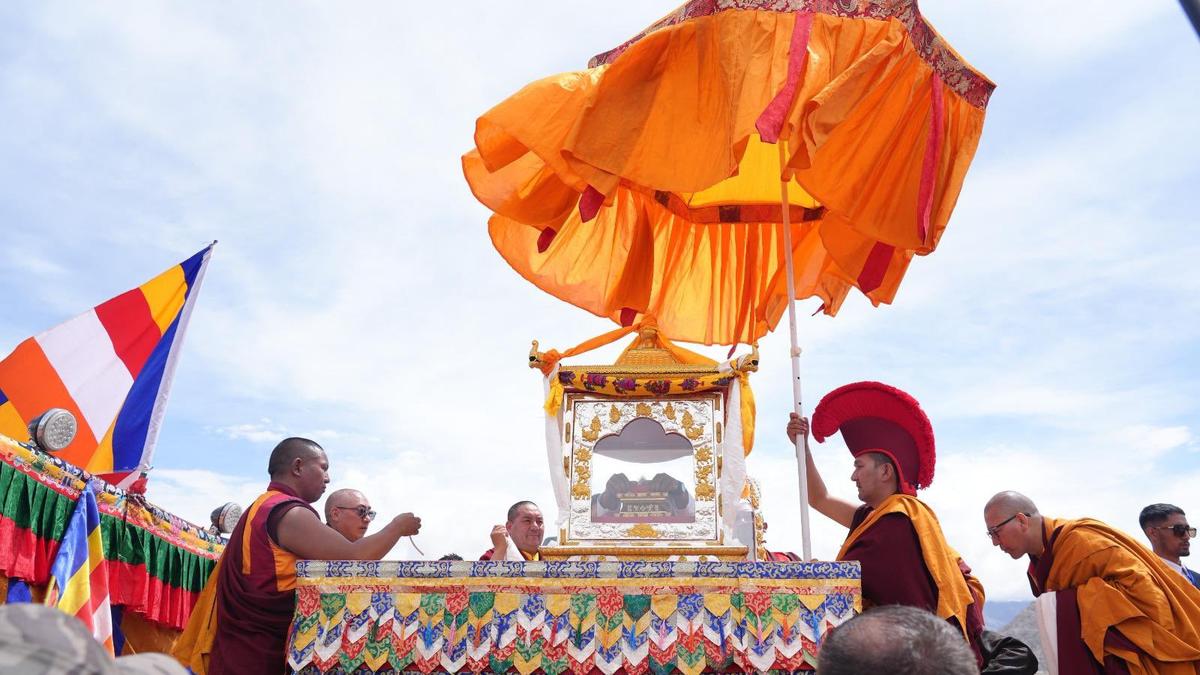 Piprahwa relics of Buddha arrive in Leh, people gather in huge numbers to pay respect