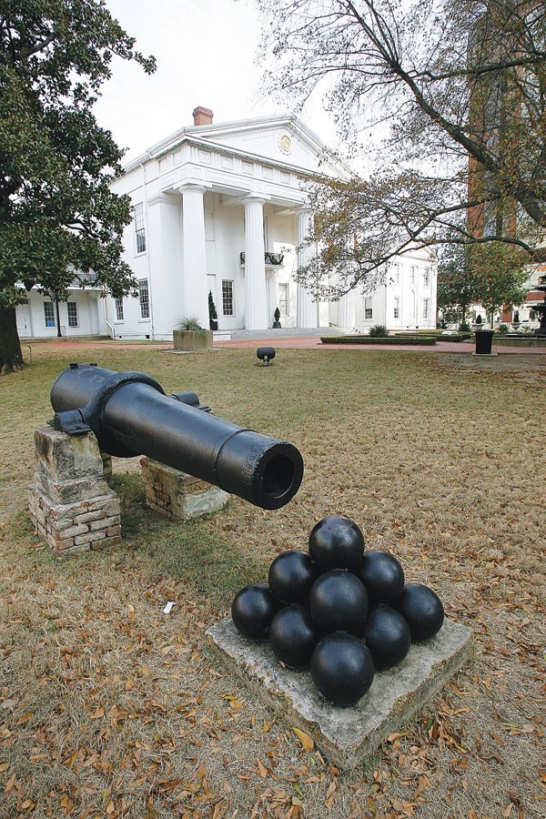 Public support high for fired museum pair