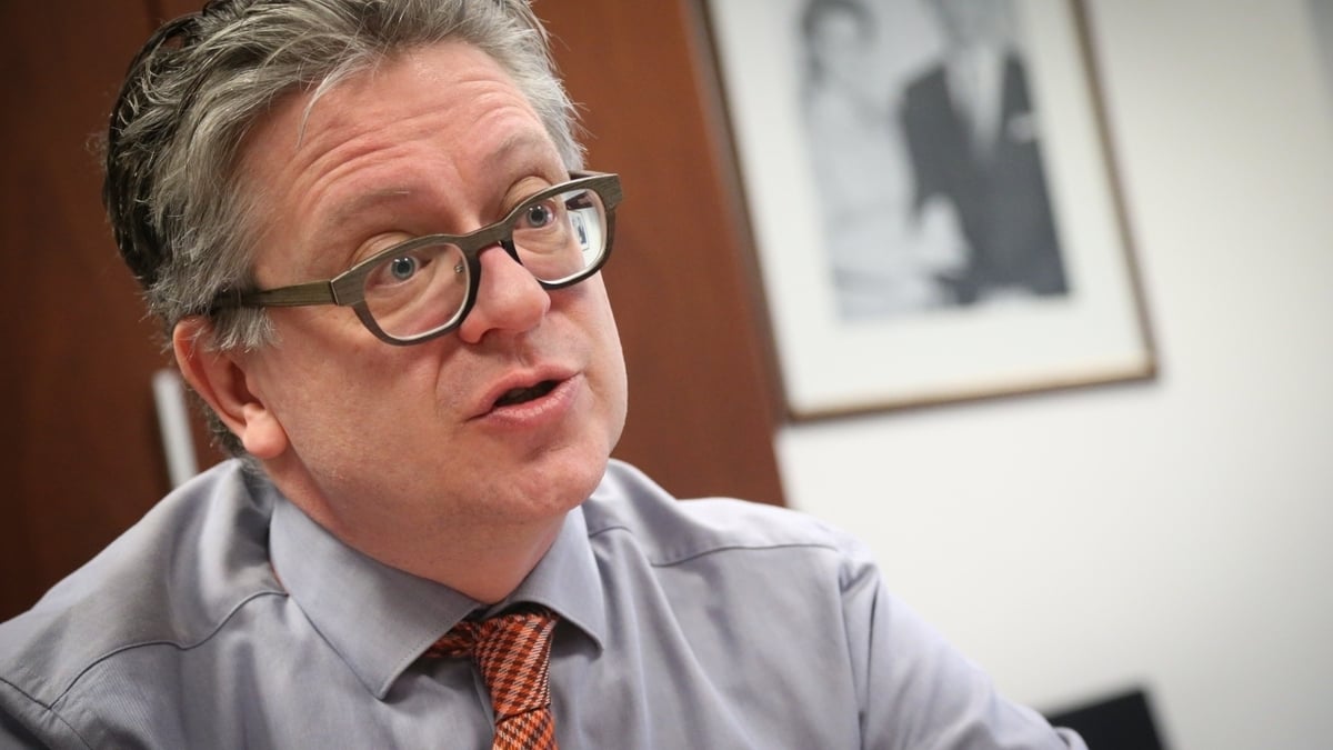 ONA director Yves Piron will not seek to renew his mandate as audit flags overcrowding, governance gaps and housing bottlenecks in refugee system