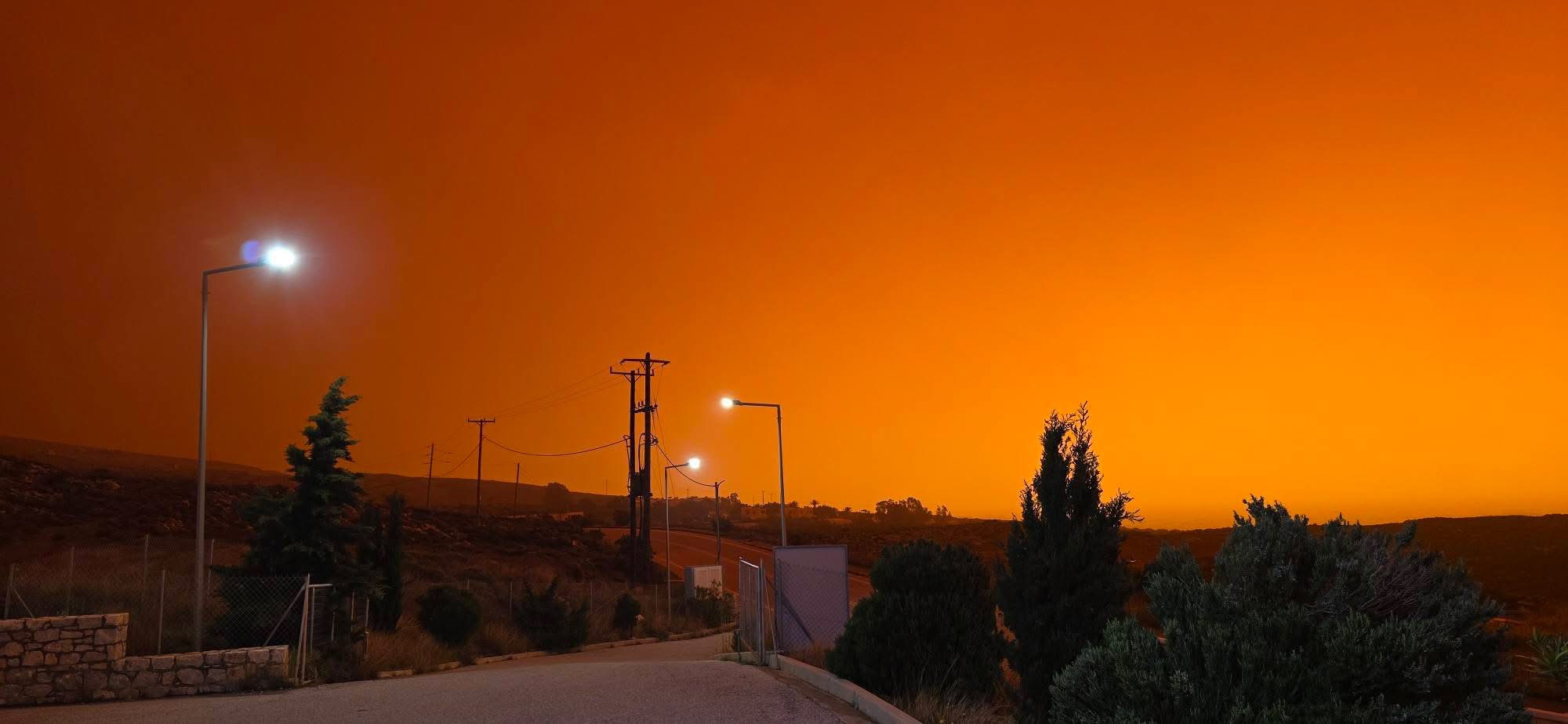 Sahara Dust suffocates Crete, creates eerie landscapes (pcts, videos)