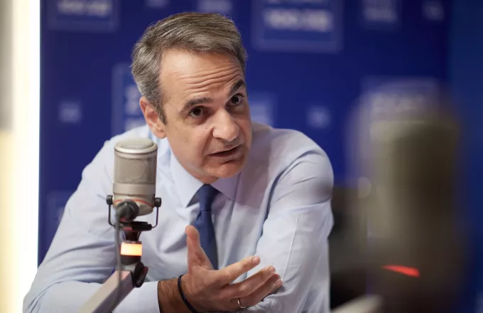 Significant decline in ruling New Democracy and PM Mitsotakis ratings