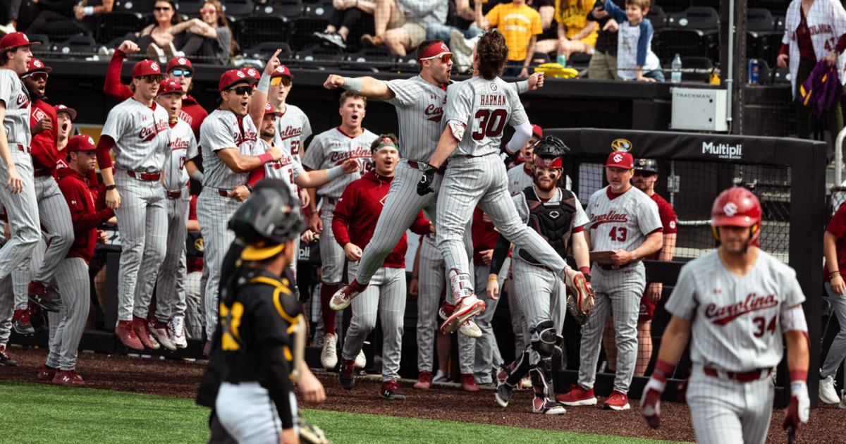 South Carolina sweeps Missouri; Clemson falls to UNC