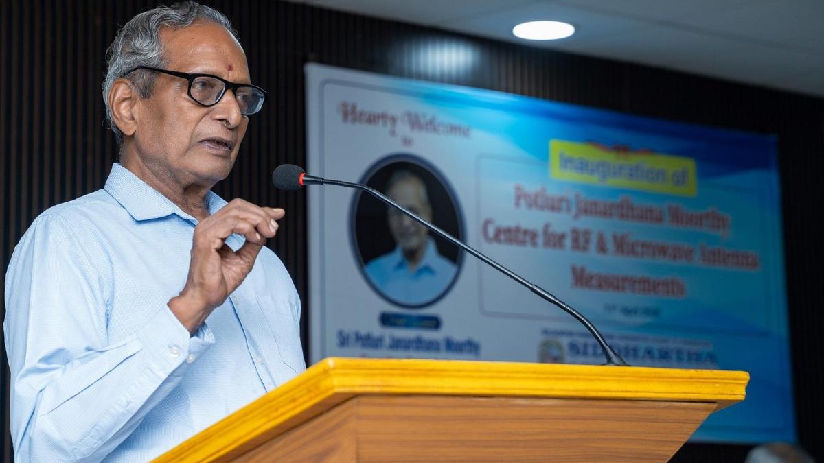 Students urged to utilise new RF and Microwave Lab for technological advancements