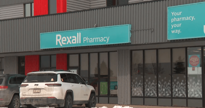 Swan Hills, Alta.’s only pharmacy set to close on April 30 - Edmonton