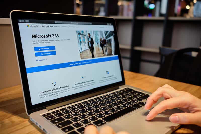 Swiss government looking at replacing Microsoft