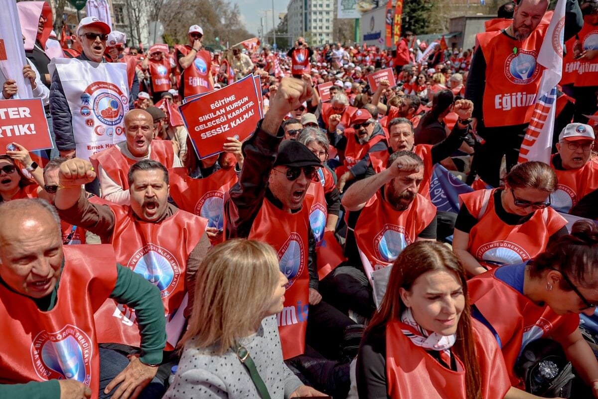 Teachers protest in Turkey, demand education minister’s resignation after school shootings
