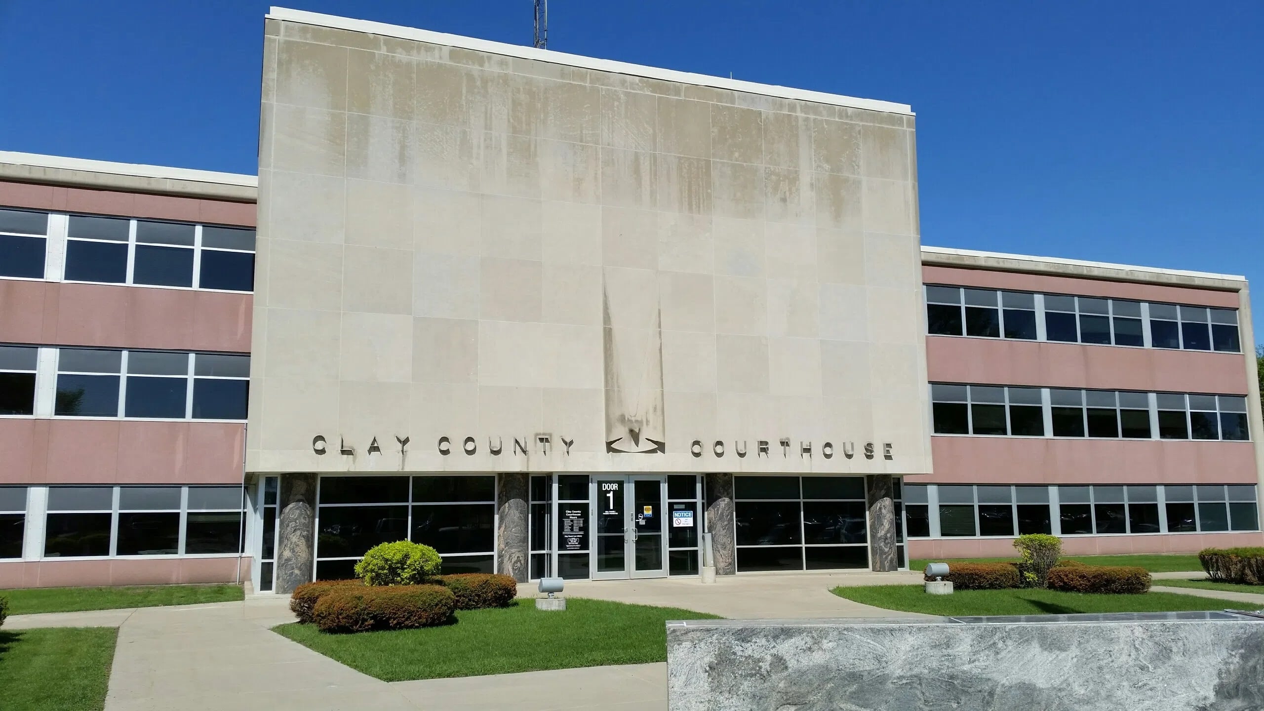 Two Charged with Smuggling Drugs into Clay County Jail